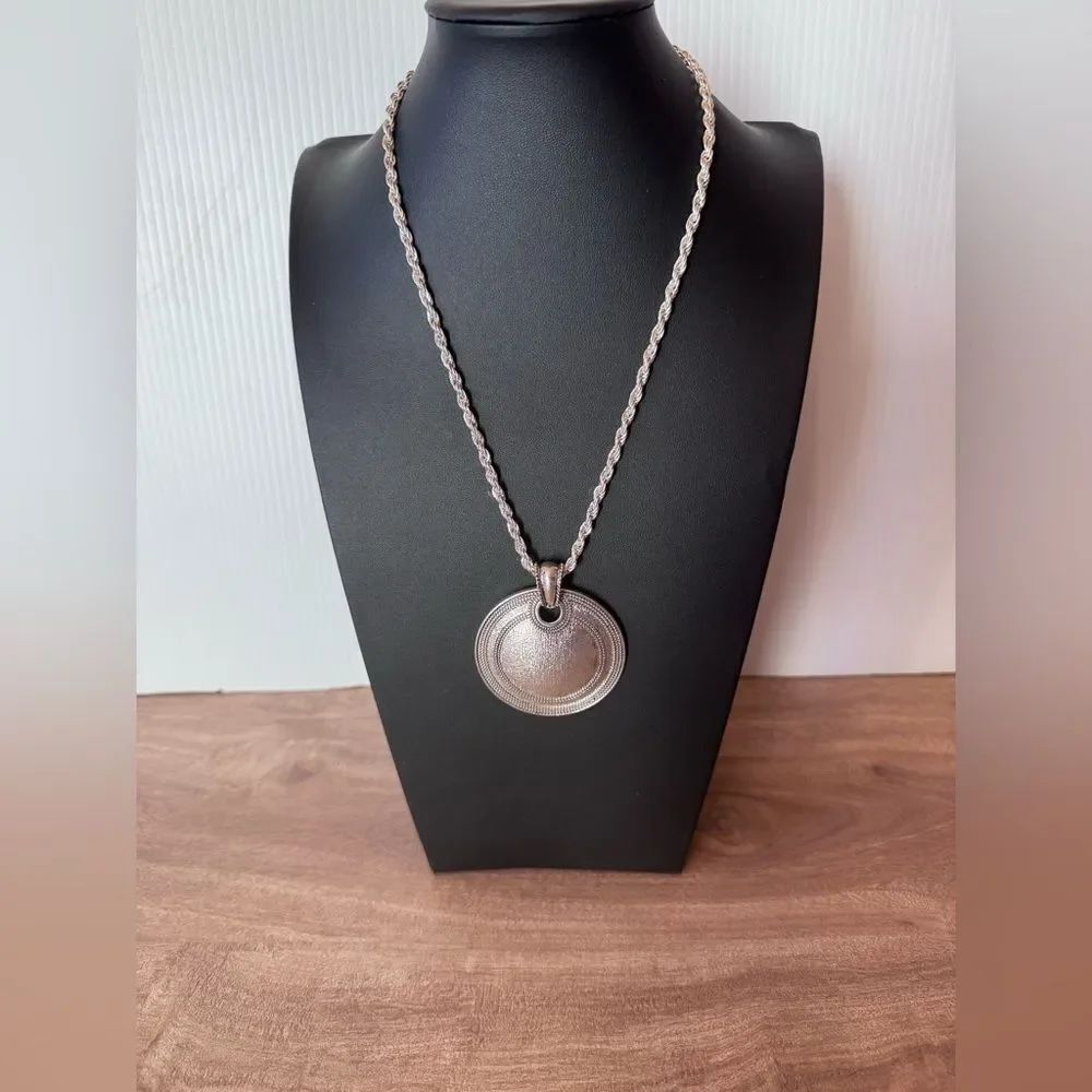 Vintage Dana Buchanan Silver Toned Medallion Necklace Boho Round Pendant Classic